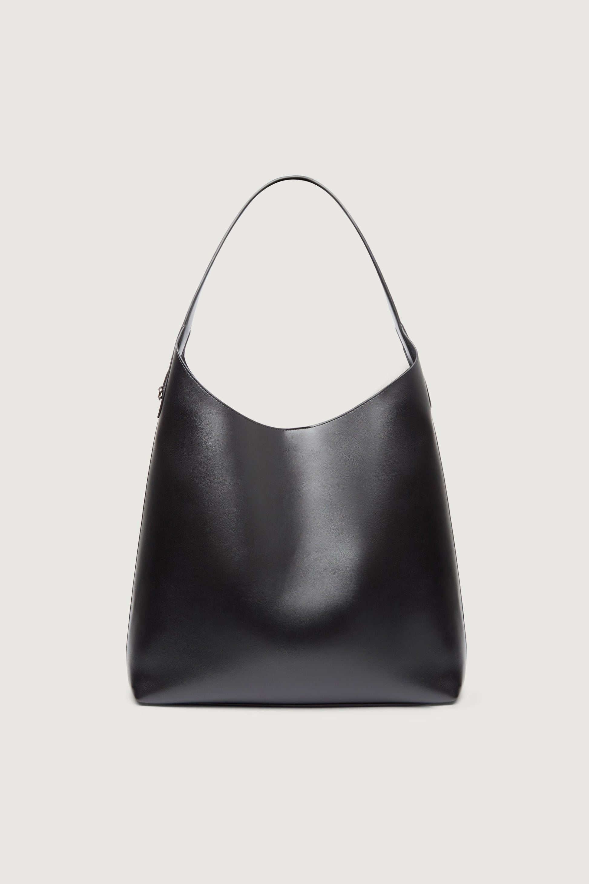 EVERYDAY SHOULDER BAG