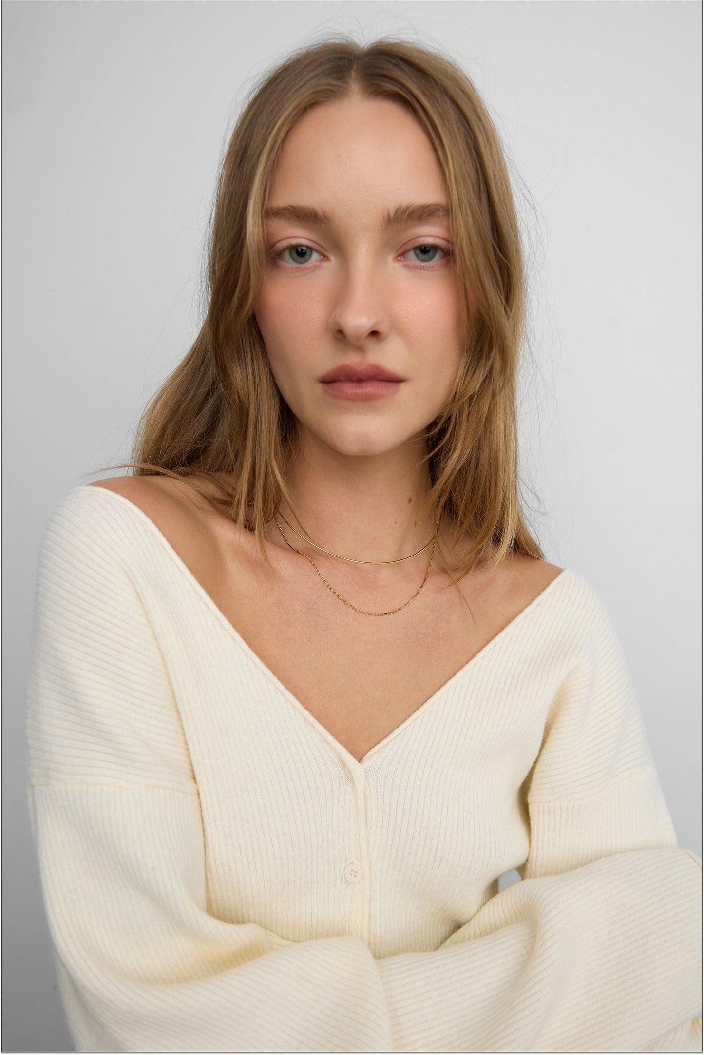 V-NECKLINE CARDIGAN WITH WAIST TIE