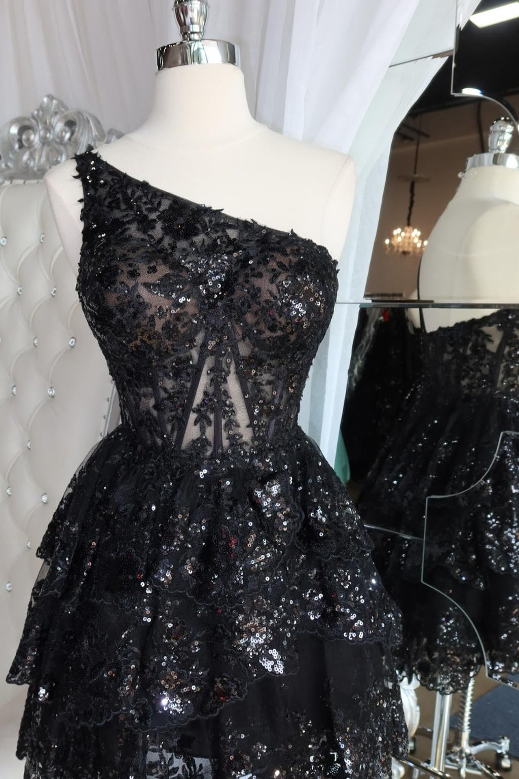 One Shoulder Black Appliques Ruffles Short Party Dress