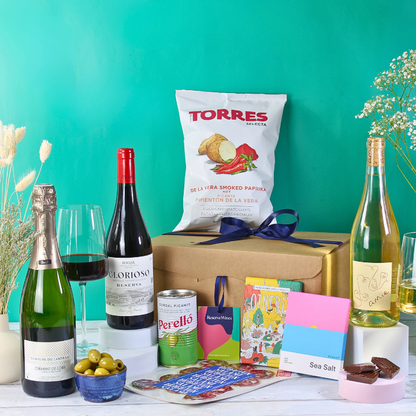 The Feast Hamper – Wine, Snacks & Artisan Chocolate