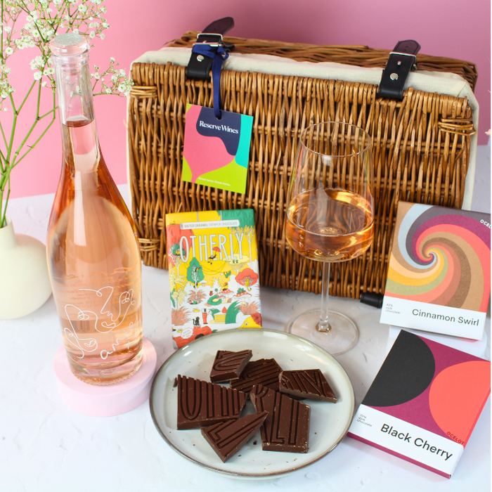 The Rosé Retreat Hamper – Rosé Wine & Artisan Chocolate