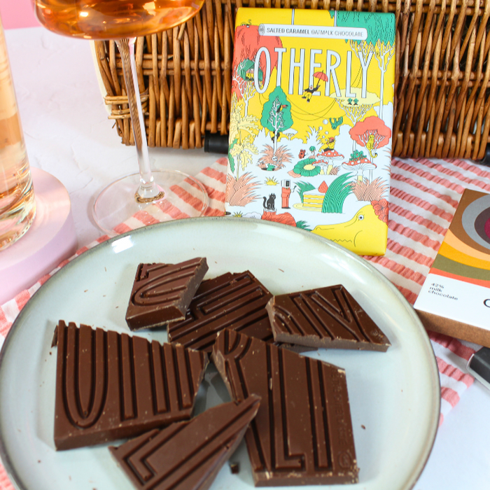 The Rosé Retreat Hamper – Rosé Wine & Artisan Chocolate